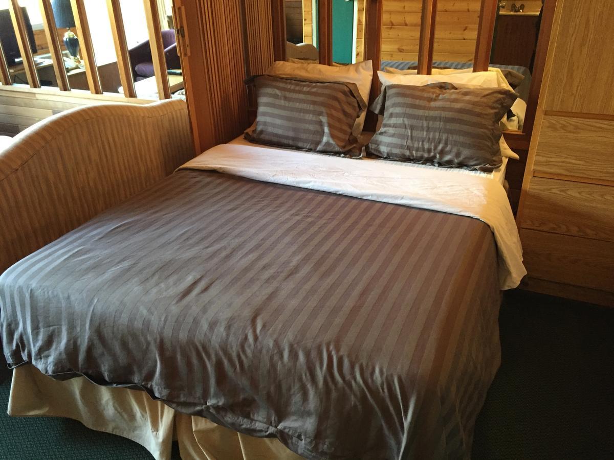 Falcon Lake Hotel المظهر الخارجي الصورة