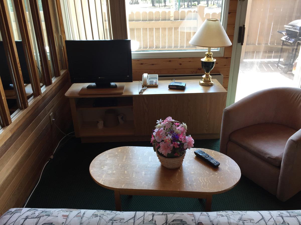 Falcon Lake Hotel المظهر الخارجي الصورة