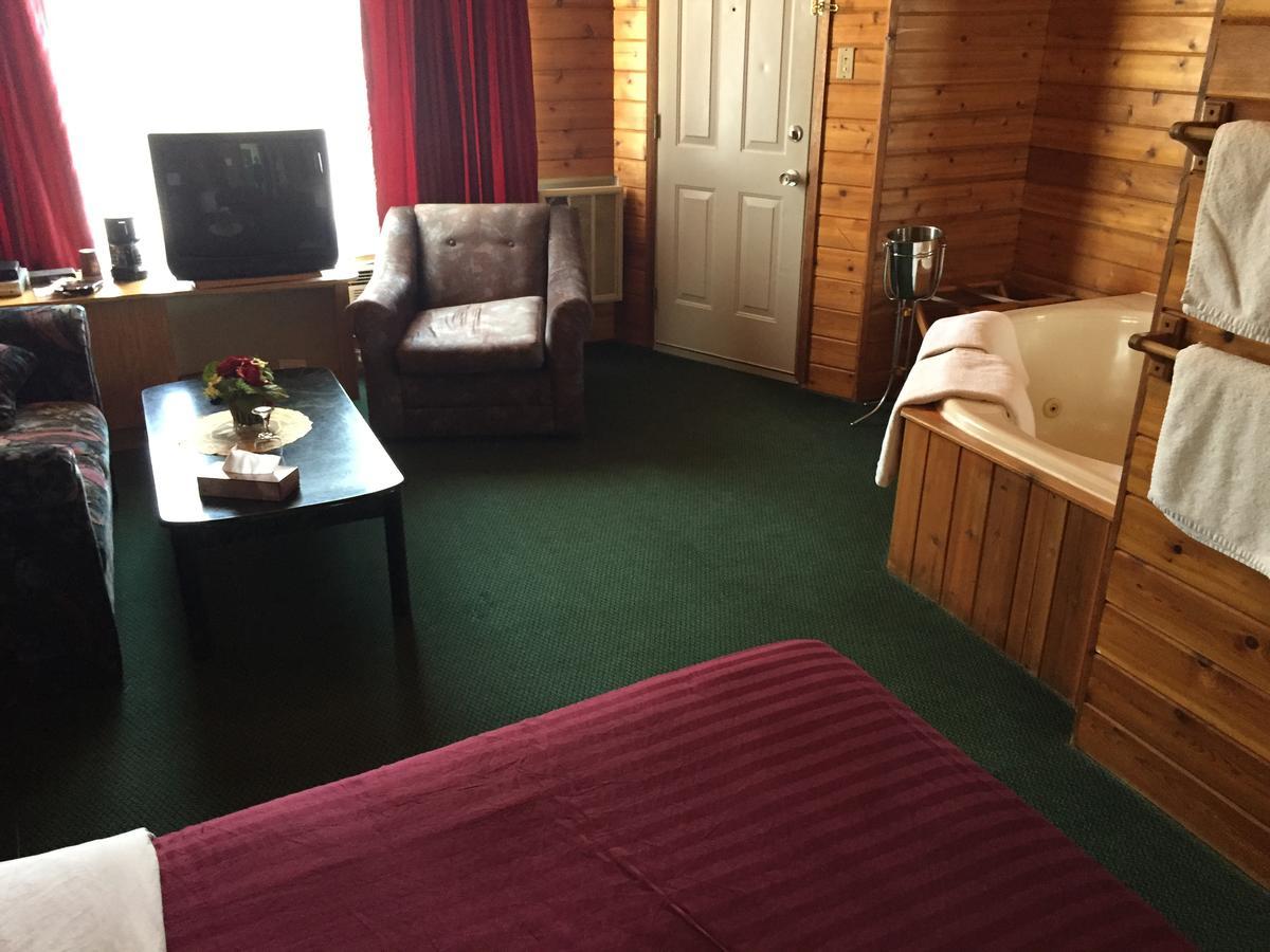 Falcon Lake Hotel المظهر الخارجي الصورة